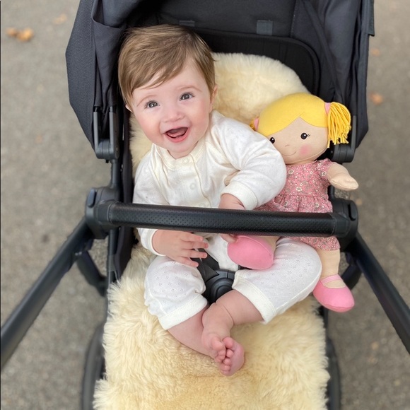 Hanna Andersson Snap Romper - Picture 4 of 4